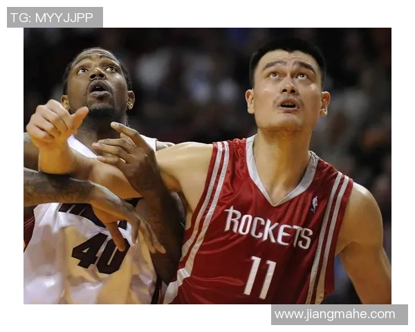 2011年NBA热火与火箭精彩对决回顾及赛季表现分析